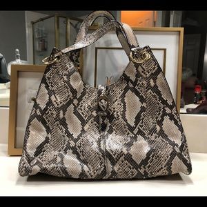 Stunning genuine leather snake print bag!!